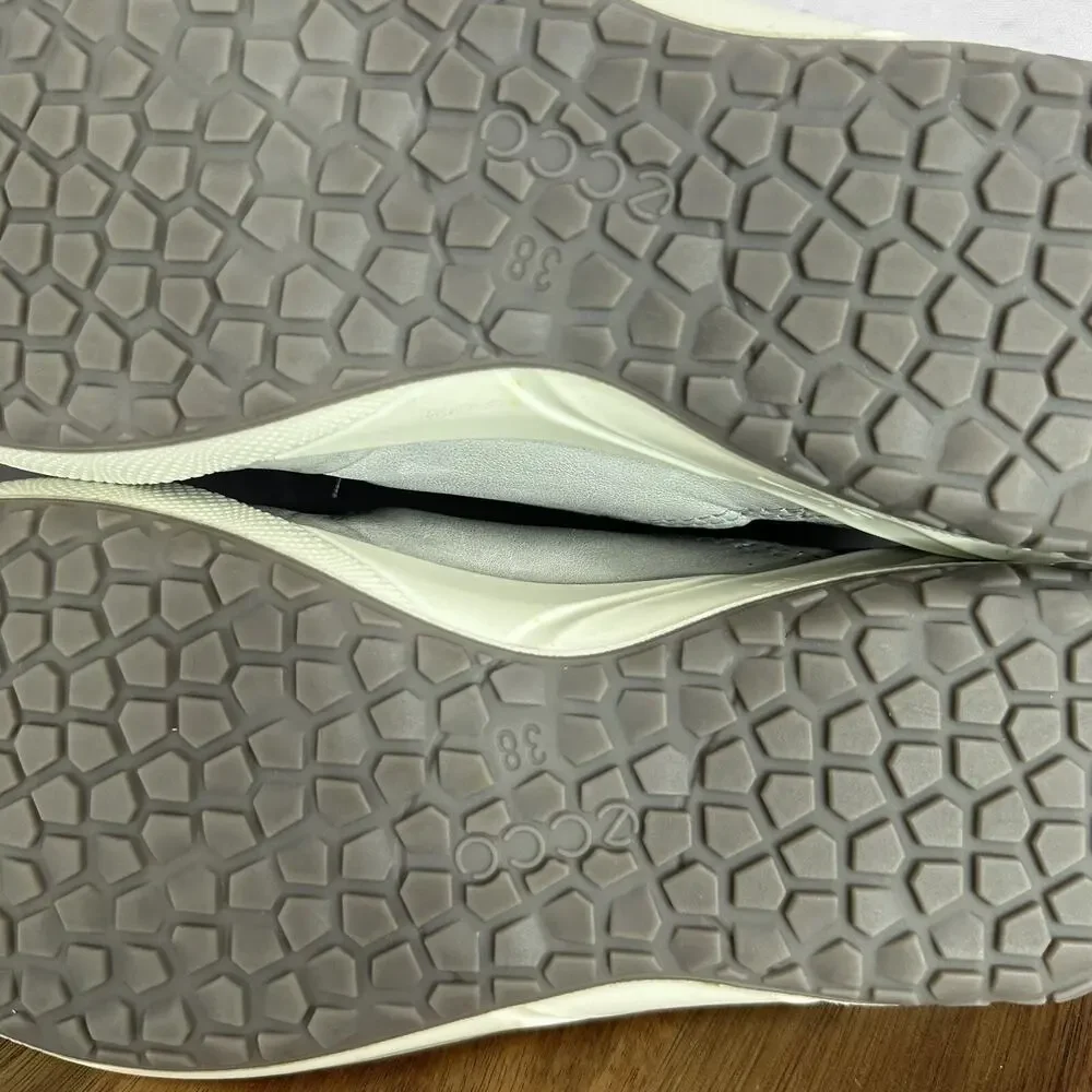 Ecco Mary Jane Shoe Womens 7 Gray Comfort Cushion Biom Flat Slip on Leather - Picture 11 of 14